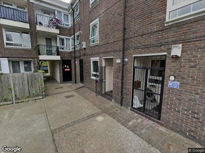3 Bed Flat, Brion Place, E14