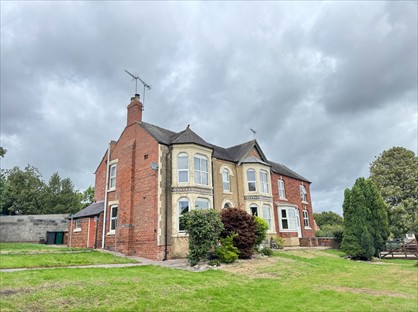 2 Bed Flat, Common Road, DE11