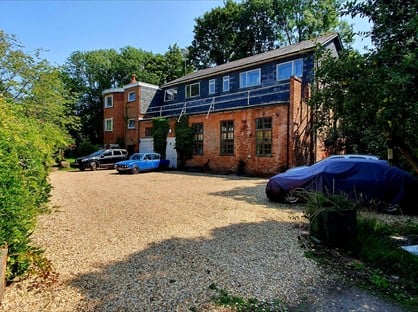 2 Bed Flat, The Kilns, GU9