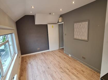Studio Flat, Humes Avenue, W7