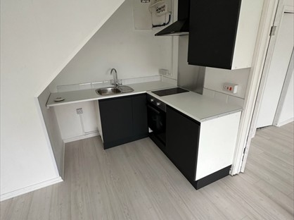 1 Bed Flat, Greenlawns, DY4