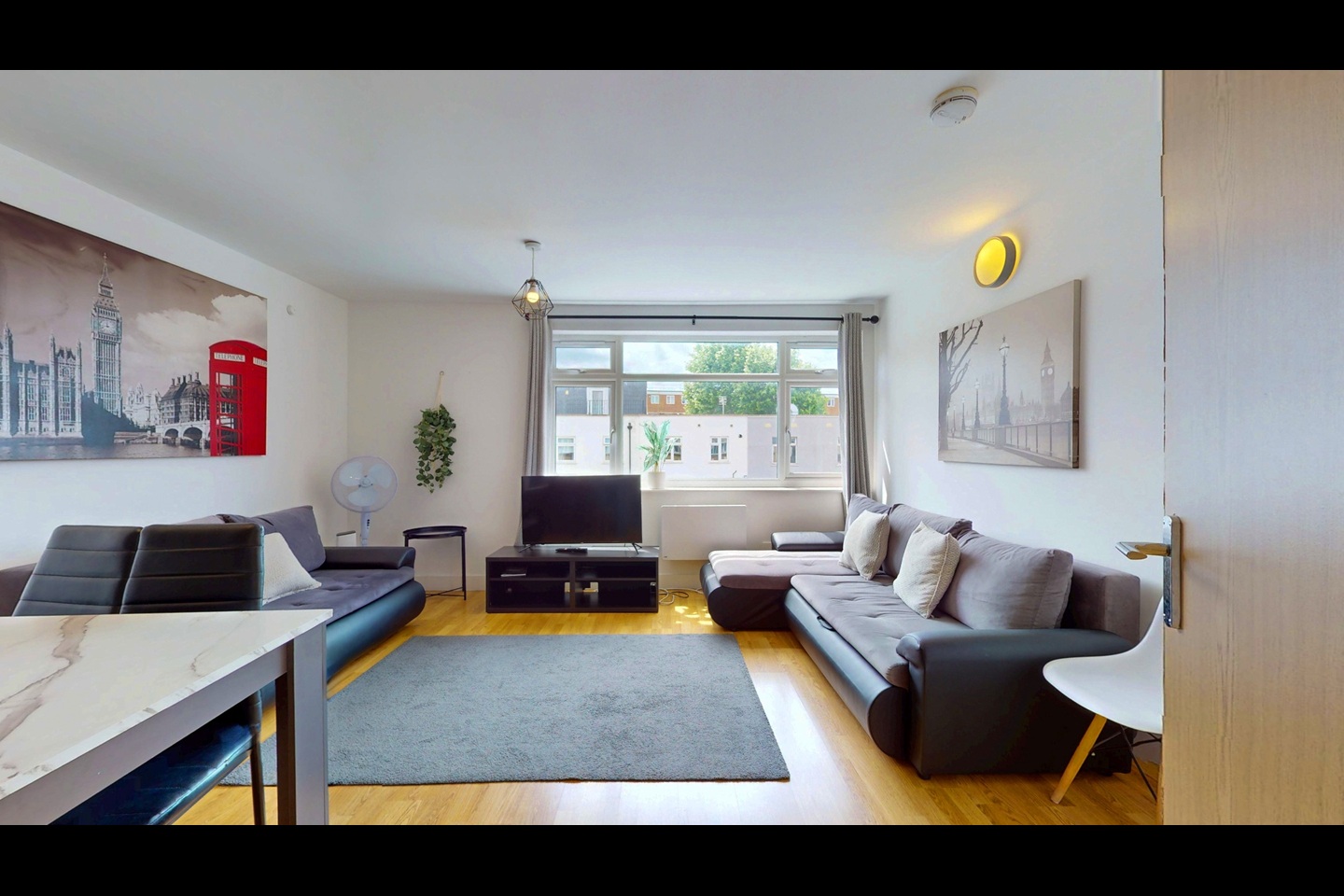 2 Bed Flat, Southwark Park Road, SE16, N1 7GU