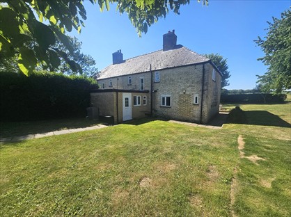 3 Bed Semi-Detached House, Hall Farm Cottages, CB21