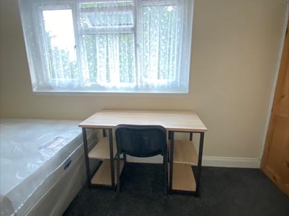 Room in a Shared House, Thimbler Road, CV4