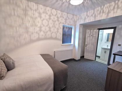 Room in a Shared House, Poplar Road, B66