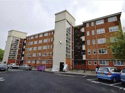 Room in a Shared House, Llandovery House, E14