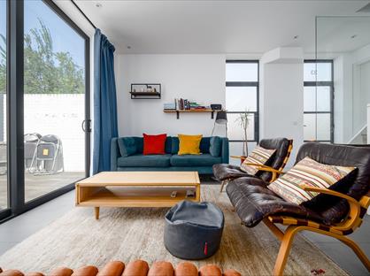 3 Bed Terraced House, Crossway, N16