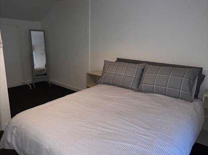 Room in a Shared House, Duffryn Street, CF45