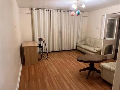 2 Bed Flat, Turnpike Link, CR0