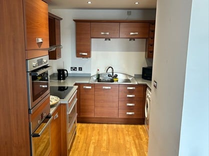 2 Bed Flat, Bute Crescent, CF10