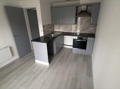 1 Bed Flat, Meadow Court, WF2