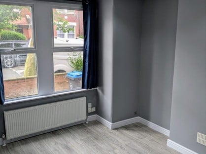 2 Bed Flat, Deacon Road, NW2