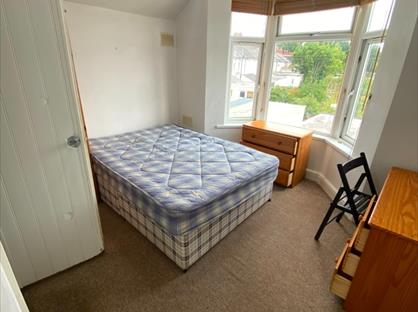 3 Bed Flat, Heath, CF14
