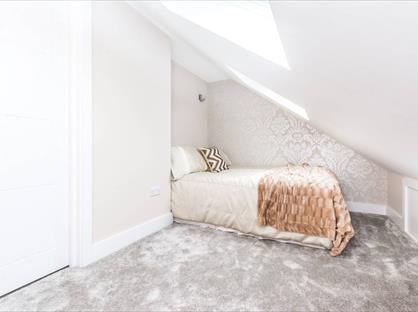 Room in a Shared House, Mafeking Avenue, E6