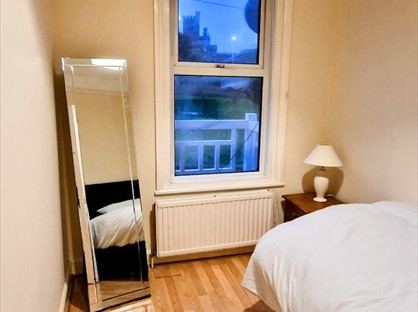 Room in a Shared House, Arklow Square, CT11