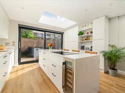 3 Bed Semi-Detached House, Albion Drive, E8