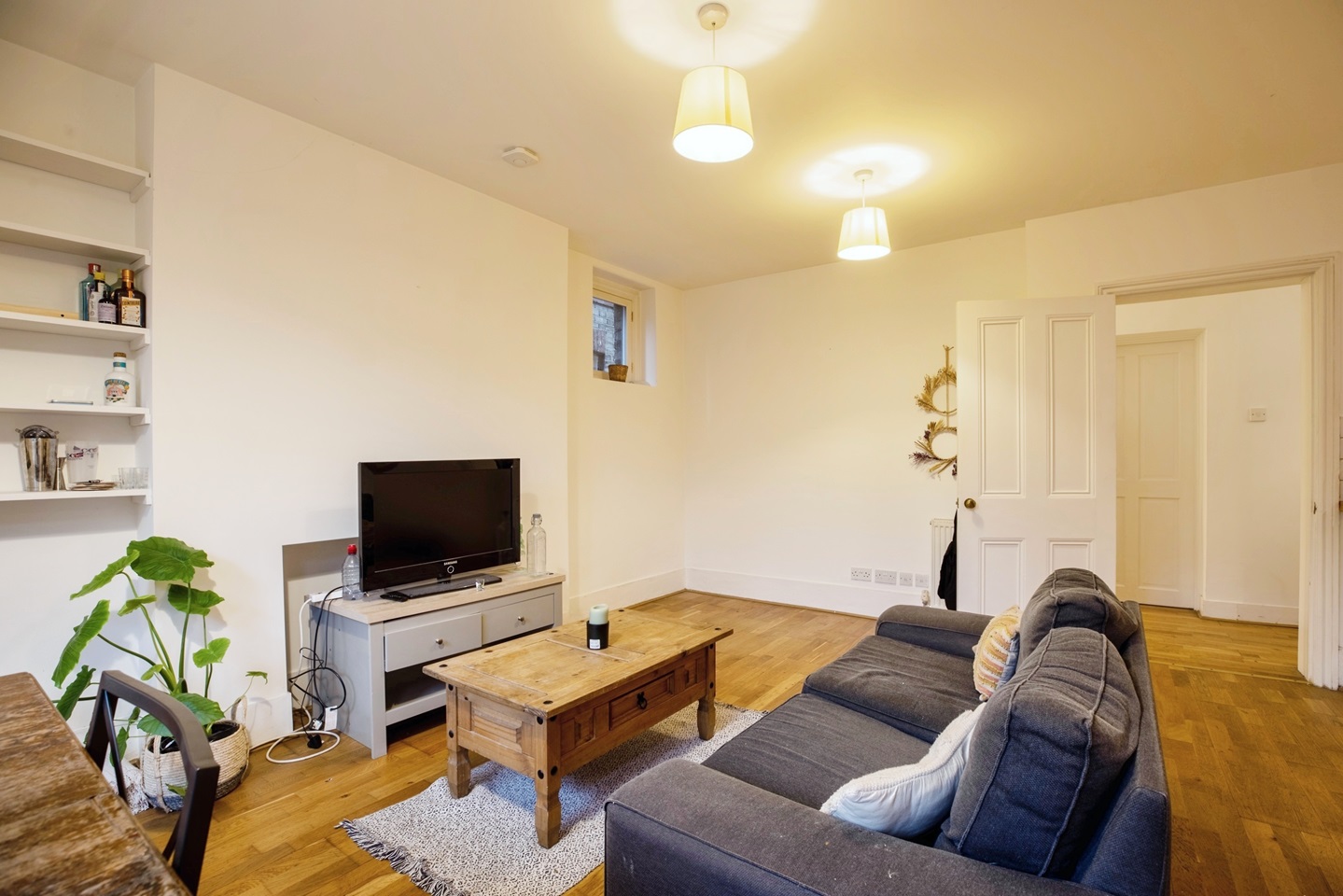 1 Bed Flat, Knatchbull Road, SE5 photo 5