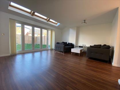 3 Bed End Terrace, Kempster Gardens, M7