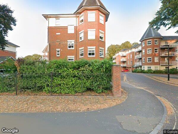 2 Bed Flat, Rollesbrook Gardens, SO15