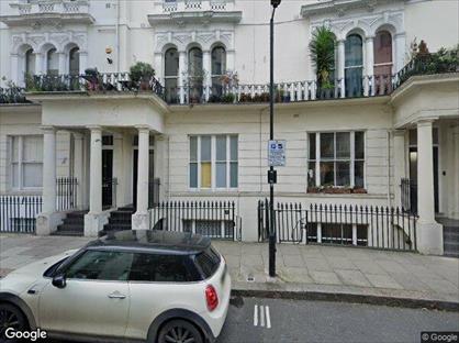 Studio Flat, Kensington Gardens Square, W2