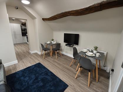 11 Bed Flat, Moor Street, L39