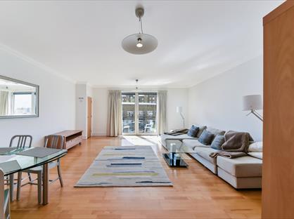 2 Bed Flat, Dunbar Wharf, E14
