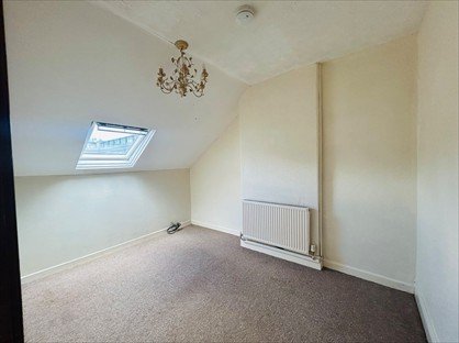 1 Bed Flat, Bangor Street, LL55