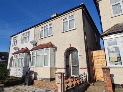 4 Bed Semi-Detached House, Albany Road, EN3