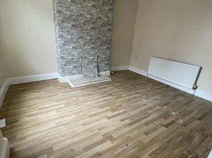 2 Bed Terraced House, Temple View Place, LS9