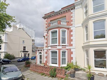 Studio Flat, Exmouth Road, PL1