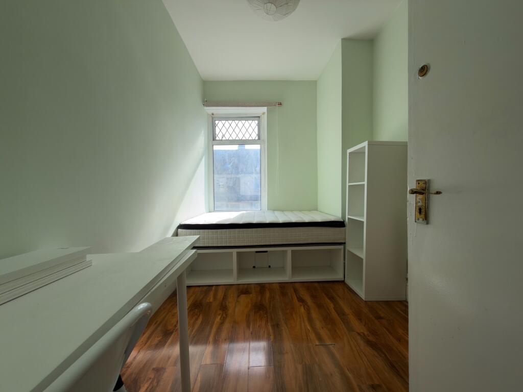 Room in a Shared House, Cardiff, CF24 photo 5