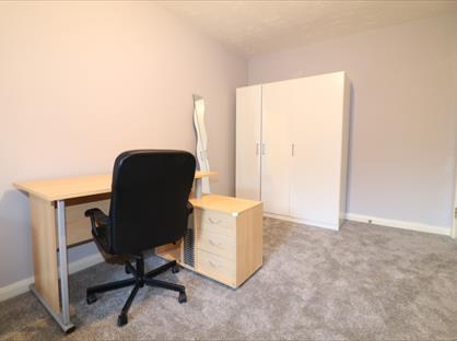 5 Bed Terraced House, Perchfoot Close, CV1