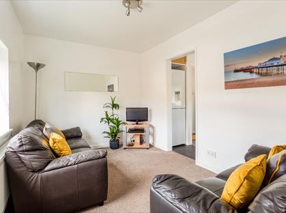 5 bed room for rent in Room in a Shared House, Southall Avenue, BN2