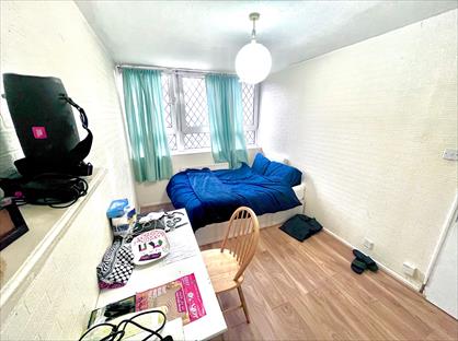 Room in a Shared House, Elgin House, E14