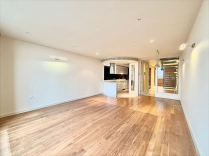 3 Bed Flat, Point West, SW7