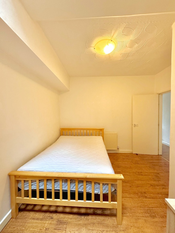 Additional image 4 of 2 Bed Flat, Ranelagh St, L1, N1 7GU
