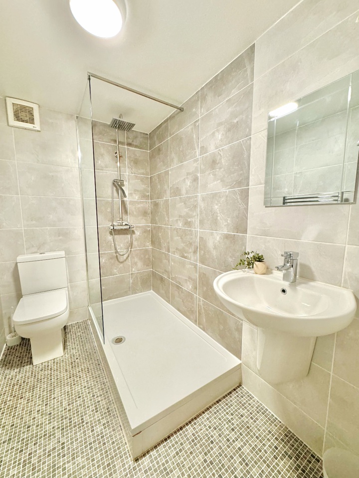 Additional image 6 of 2 Bed Flat, Ranelagh St, L1, N1 7GU