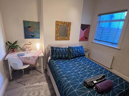 Room in a Shared Flat, St. Thomas's Road, NW10