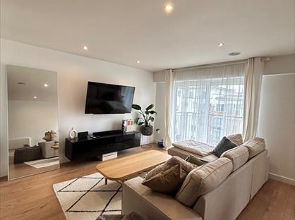 2 Bed Flat, Croft House, NW9