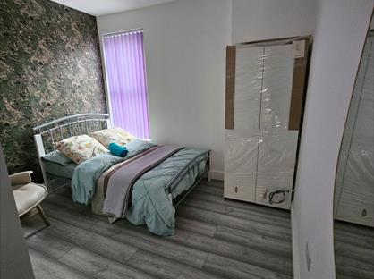 Studio Flat, Church Road, L4
