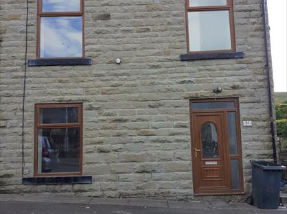 2 Bed End Terrace, Cutler Lane, OL13
