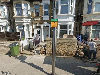 2 Bed Flat, Plumstead High Street, SE18