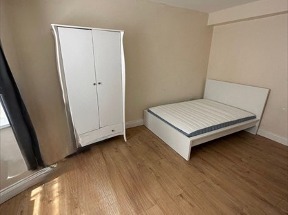 Room in a Shared House, Sibthorpe  Road, SE12