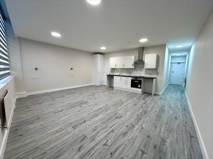 Studio Flat, Marlowes, HP1