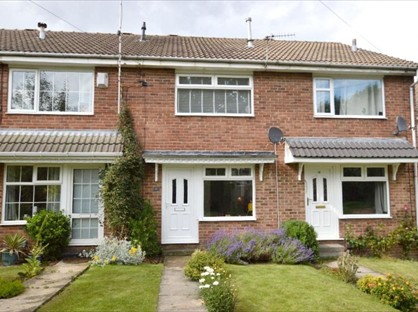 2 Bed Terraced House, New Park Vale, LS28