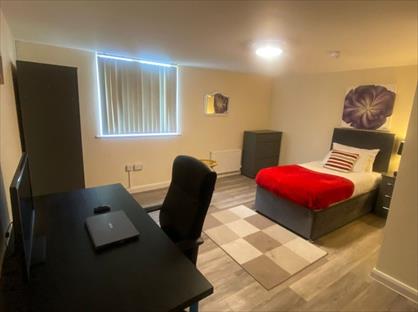 Room in a Shared House, Lumley Street, WF10