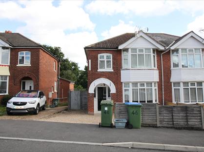 6 Bed Semi-Detached House, Sirdar Road, SO17