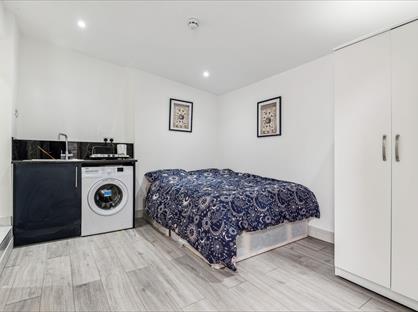 Studio Flat, Upper Tooting Road, SW17