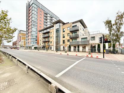 2 Bed Flat, City Gate House, IG2