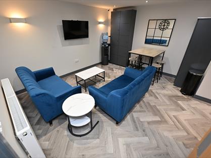 Room in a Shared House, St. Helens Road, L39